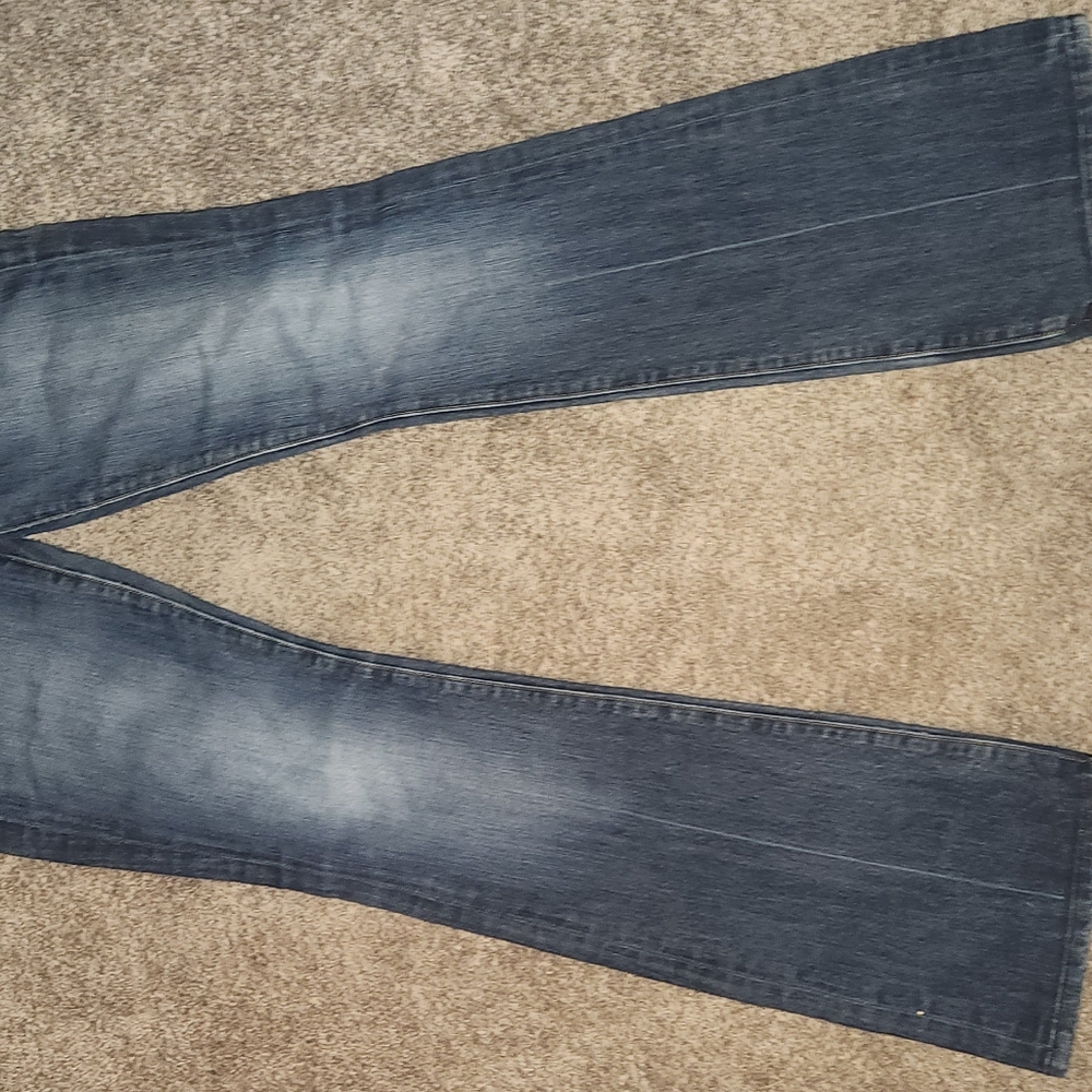 7 For All Mankind - Picture 4 of 4